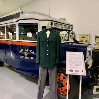 AACA Museum - 1929 Yellow Coach (antique bus) - Museums Near Me - Hershey, Pennsylvania