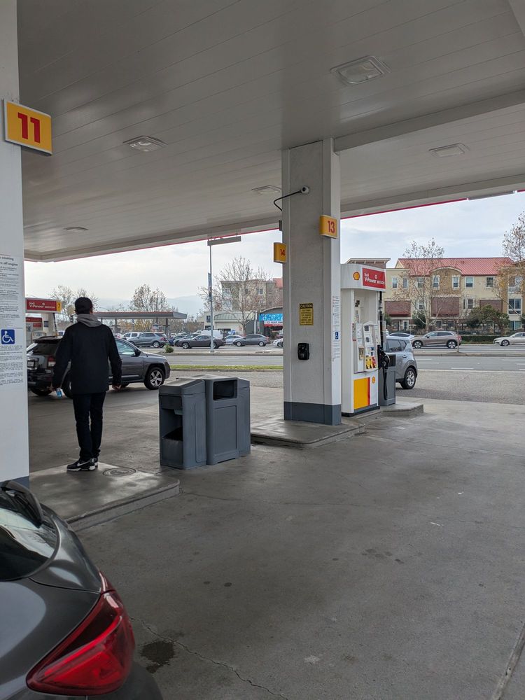 SHELL - Updated January 2026 - 18 Photos & 13 Reviews - 5933 Dougherty ...