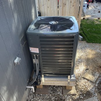 CaliTek Mechanical - Condenser 4 ton install at big bear - Heating & Air Conditioning/HVAC Near Me CaliTek Mechanical - Condenser 4 ton install at big bear - Heating & Air Conditioning/HVAC Near Me