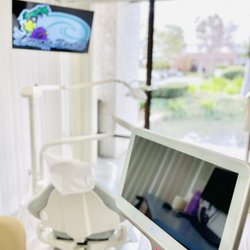 Oceanic Dental - ITero Element 5D scanner uses digital imagery to take comprehensive pictures of your teeth, mouth, and dental structure.