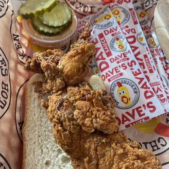 Dave's Hot Chicken - Plain Single Tender - Chicken Shop Near Me - Goodyear, Arizona
