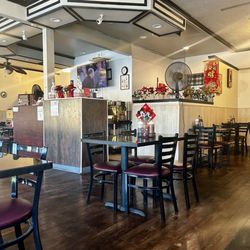 Everyday Vietnamese Cuisine - Inside