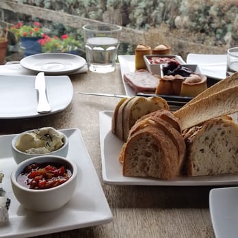 Yarra Valley Dairy - Great start to the morning - Cheese Shops Near Me - Yering, VIC