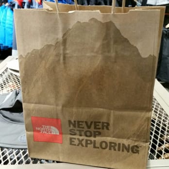 The North Face Ala Moana Center - My gift i bought - Sports Wear Near Me - Honolulu, Hawaii