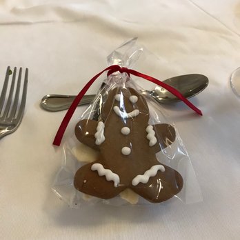 Courtyard Tea Room - A parting gift at the end of Holiday Tea - Tea Rooms Near Me - Boston, Massachusetts Courtyard Tea Room - A parting gift at the end of Holiday Tea - Tea Rooms Near Me - Boston, Massachusetts