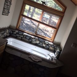Tahoe Donner Retreat - Nice jacuzzi tub with outside view.