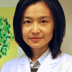 Tie Terveyteen - Tie Terveyteen klinikan akupunktio-hoitaja Daphne Fan