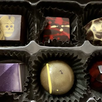 Casa De Chocolates - Chocolatiers & Shops Near Me - Berkeley, California