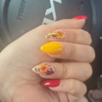 Han Nails - Nail Salons Near Me - Carmichael, California