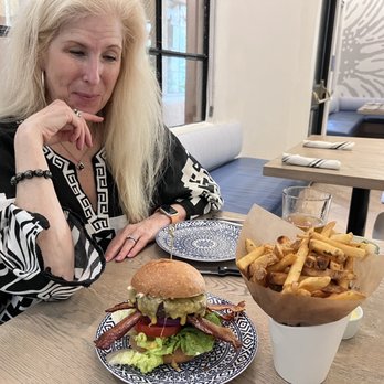 The Daisy Restaurant - Burger and fries - perfectly cooked!! - Farmers Market Near Me - Santa Barbara, California