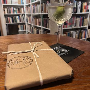 Clio’s - Bookstores Near Me - Oakland, California Clio’s - Bookstores Near Me - Oakland, California
