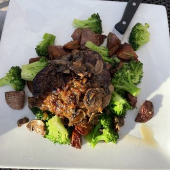McCoy’s Copper Pint - Filet Mignon - topped with sautéed onions and mushrooms and served with broccoli - American Near Me - Shakopee, Minnesota