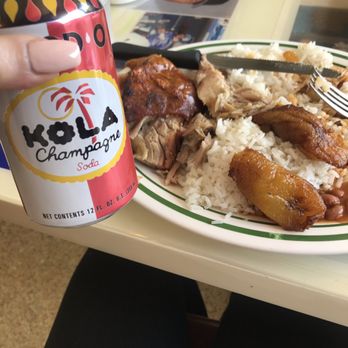 El Nuevo Bohio Lechonera - Champagne Kola - Dominican Near Me - Bronx, New York El Nuevo Bohio Lechonera - Champagne Kola - Dominican Near Me - Bronx, New York