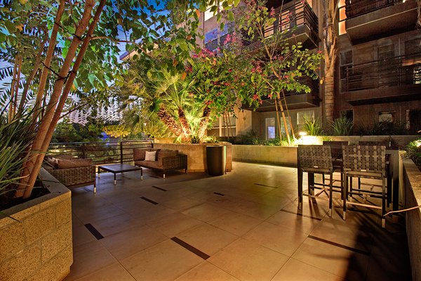 Fiona WeHo Apartments by null