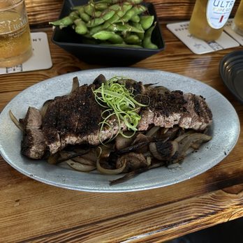 ReMixx Bar & Grill - Steak... Pupu style. The crust was so delicious! - Dance Clubs Near Me - Honolulu, Hawaii ReMixx Bar & Grill - Steak... Pupu style. The crust was so delicious! - Dance Clubs Near Me - Honolulu, Hawaii