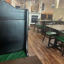 Anthony's Italian Pizza - Road trip stop