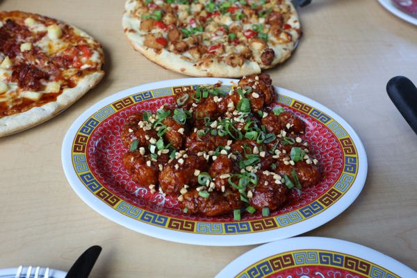 Fong's Pizza by null