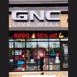 GNC - Open regular hours #ucfgncplaza