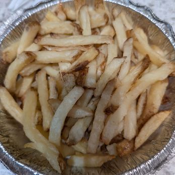 Kuma's Corner - Schaumburg - Uncooked Fries - Bars Near Me - Schaumburg, Illinois Kuma's Corner - Schaumburg - Uncooked Fries - Bars Near Me - Schaumburg, Illinois