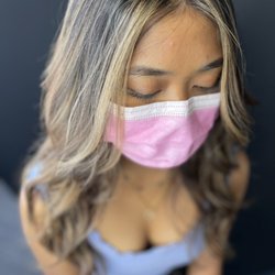 Bibi's Beauty Salon - Money piece and balayage