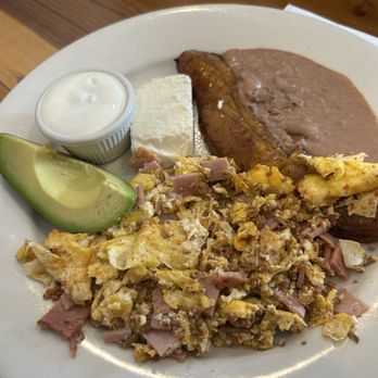 Angela's Cafe - Orient Heights - Centro Central American - Mexican Near Me - Boston, Massachusetts