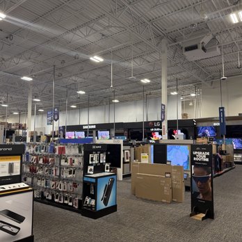 Best Buy - Well stocked on TV's & entertainment - Computers Near Me - Jacksonville, Florida Best Buy - Well stocked on TV's & entertainment - Computers Near Me - Jacksonville, Florida