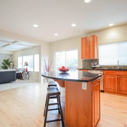 Jasmyn Jefferson - Windermere Abode lakewood DB - Beautiful University Place Home