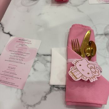 Hello Kitty Cafe - Themed Cafes Near Me - Santa Clara, California