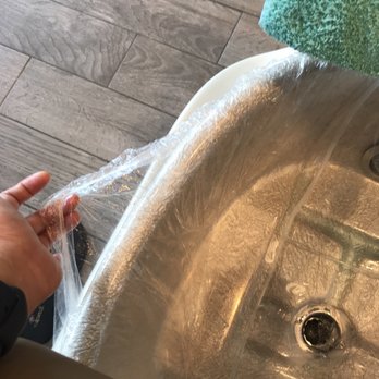 The Nail Bar - Disposable bag over the basin, so you know they take extra step to make sure sanitation is the first thing in mind. - Nail Salons Near Me - Arcadia, California The Nail Bar - Disposable bag over the basin, so you know they take extra step to make sure sanitation is the first thing in mind. - Nail Salons Near Me - Arcadia, California
