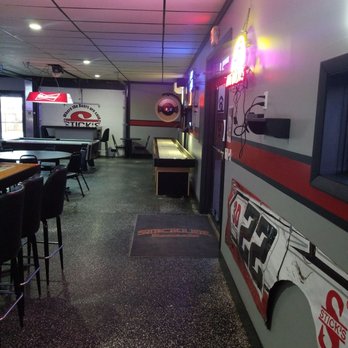 Sticks Bar - Shuffleboard table - Sports Bars Near Me - Clarinda, Iowa Sticks Bar - Shuffleboard table - Sports Bars Near Me - Clarinda, Iowa