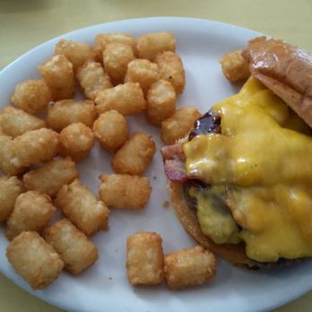 Castaway Cafe - New American Near Me - Villas, New Jersey