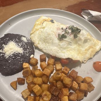 Casa Luna Brunch & Bar - eggwhite omelet - Breakfast & Brunch Near Me - Covina, California Casa Luna Brunch & Bar - eggwhite omelet - Breakfast & Brunch Near Me - Covina, California