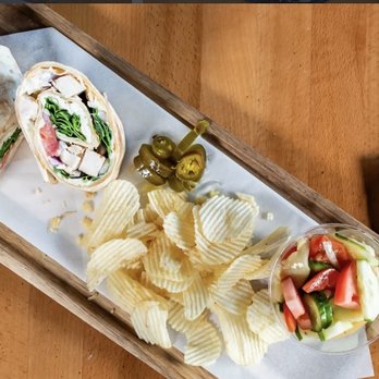 Mammoth Valley Pub - Club Wrap - Sports Bars Near Me - Cave City, Kentucky Mammoth Valley Pub - Club Wrap - Sports Bars Near Me - Cave City, Kentucky