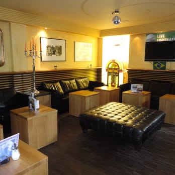 Bobby's Pub - Cafe do Brasil - Pubs Near Me - St. Moritz, GR Bobby's Pub - Cafe do Brasil - Pubs Near Me - St. Moritz, GR