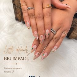 Retro Nail Bar