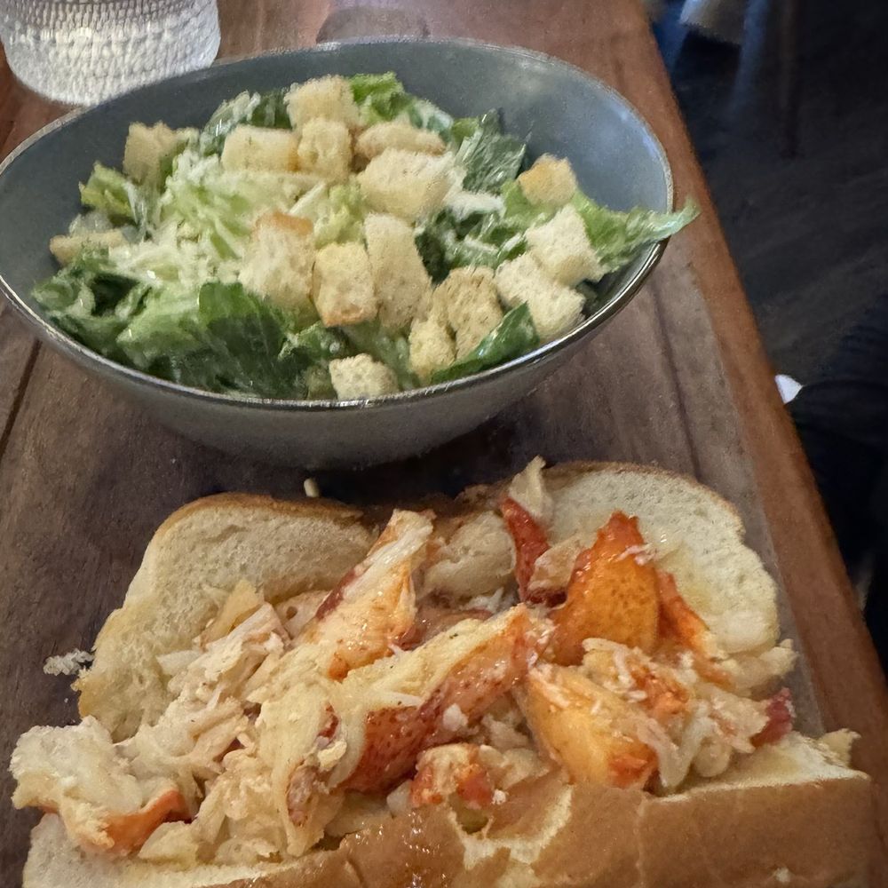 At The Rooftop - Fresh Maine Lobster Roll - Cocktail Bars Near Me - Canton, Connecticut