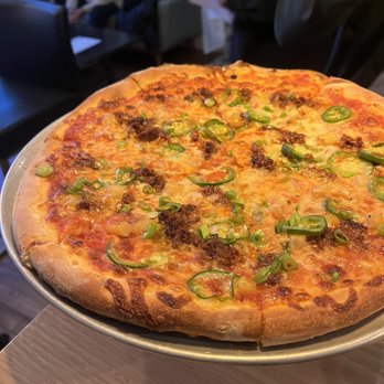 Faces Brewing - Chorizo + Pineapple Pizza - Brewpubs Near Me - Malden, Massachusetts
