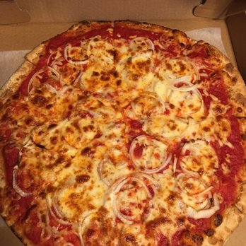 Lumberjack's Pizza - onion pizza with extra onions (delish) - Pizza Near Me - North Smithfield, Rhode Island