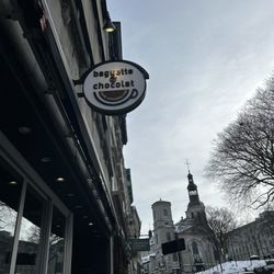 Baguette & Chocolat - Outside of store