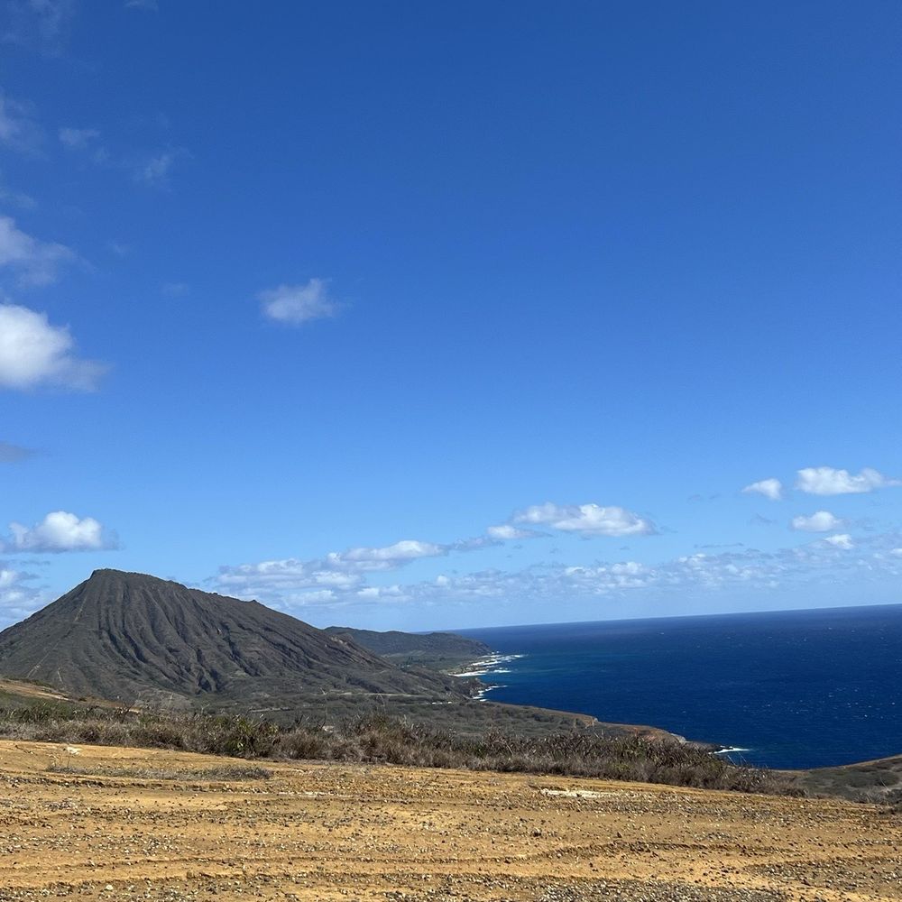 Hanauma Bay Trail - Hiking Near Me - Honolulu, Hawaii