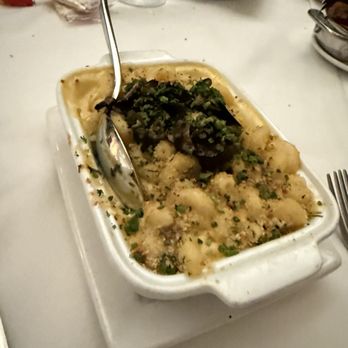 Shanahan's Steakhouse - Black truffle Truffled Cheddar Mac 'n Cheese - Steakhouses Near Me - Denver, Colorado Shanahan's Steakhouse - Black truffle Truffled Cheddar Mac 'n Cheese - Steakhouses Near Me - Denver, Colorado