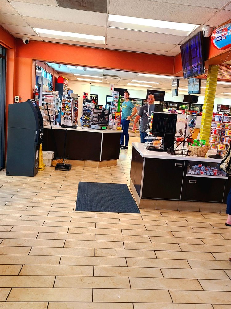 FIREBAUGH TRAVEL PLAZA Updated August 2024 22 Photos & 10 Reviews