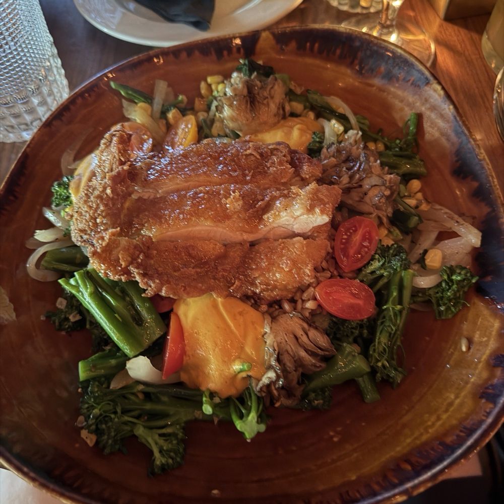 Fixe Austin's Southern House - Vegetarian Dish with side of fried chicken - Southern Near Me - Austin, Texas Fixe Austin's Southern House - Vegetarian Dish with side of fried chicken - Southern Near Me - Austin, Texas