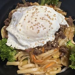 Steak bulgogi noodle bowl with egg