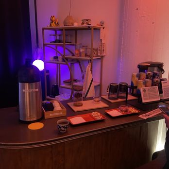 Bu Tea Den - Bar - Tea Rooms Near Me - Los Angeles, California