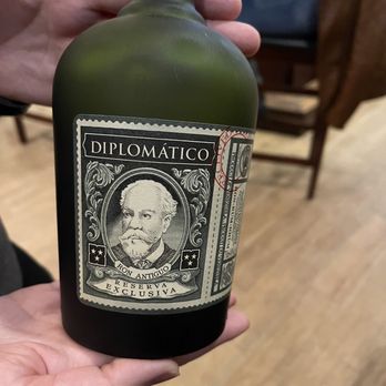 Best Cigar Pub - Cocktail Bars Near Me - Drums, Pennsylvania