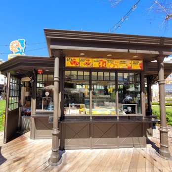 Wetzel's Pretzels - the outside of the store - Pretzels Near Me - Glendale, California Wetzel's Pretzels - the outside of the store - Pretzels Near Me - Glendale, California
