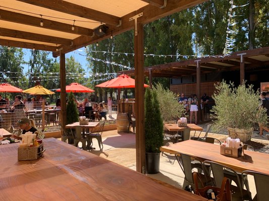 Napa Yard - Oxbow Gardens by null