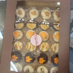 Lancaster Cupcake - Thanksgiving variety pack