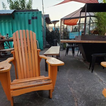 Stoup Brewing - Outdoor seating beach chairs - Breweries Near Me - Seattle, Washington Stoup Brewing - Outdoor seating beach chairs - Breweries Near Me - Seattle, Washington